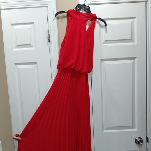 😍 Aqua Dress 😍 - Picture 4 of 7